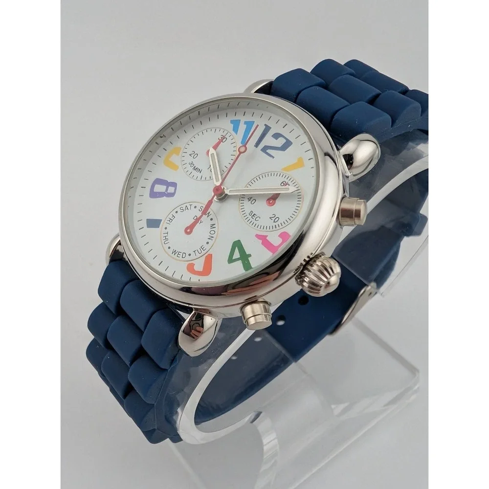 Women's Quartz Watch‎ 36mm Silver Case Navy Blue Silicone Band- New Battery